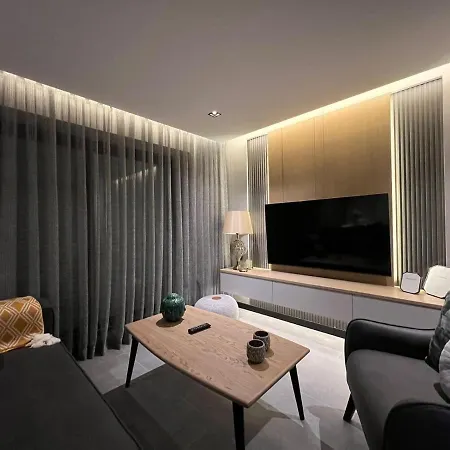 The Pearl Apartment