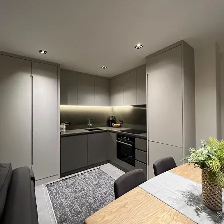 The Pearl Apartment